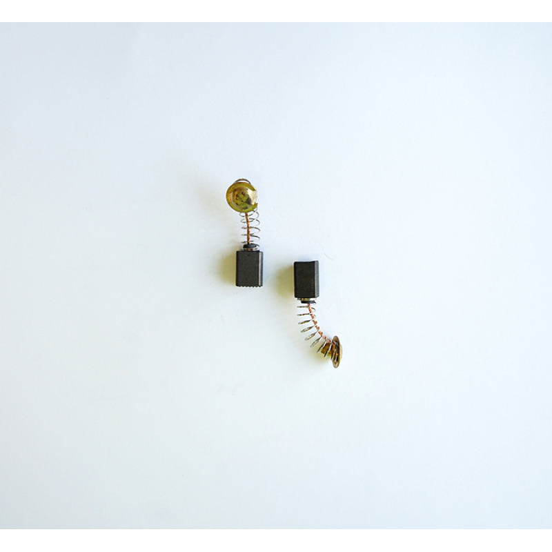 Българска въглено-графитна четка, пружина, накрайник профил, 6,5x7,5x13mm
