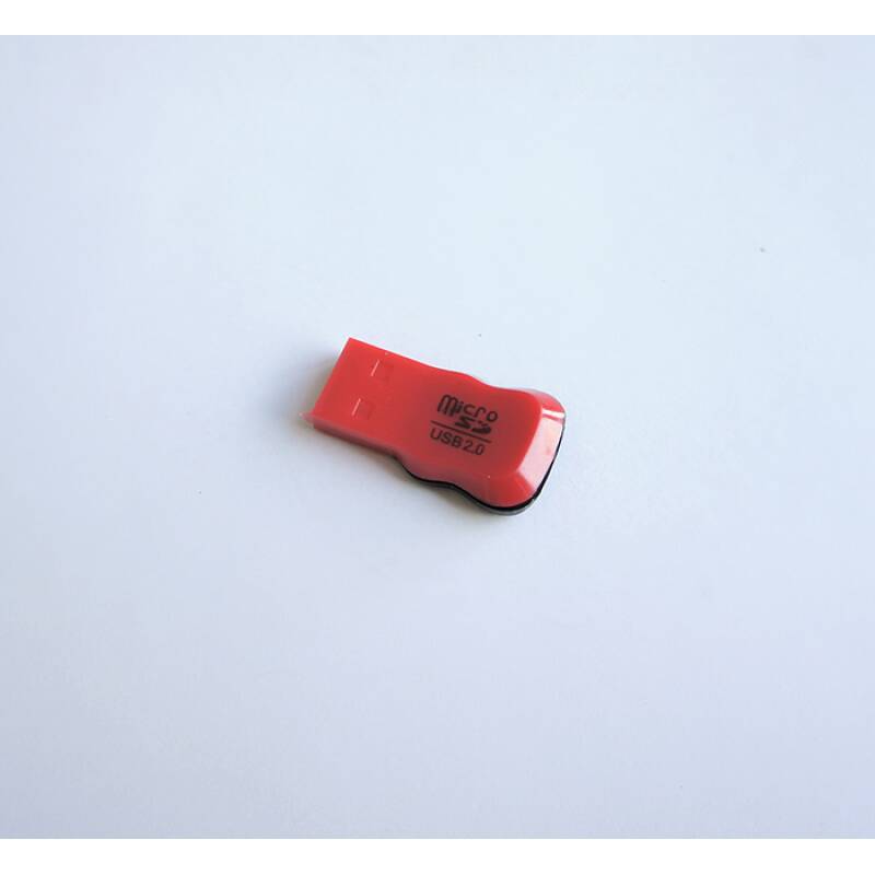 MicroSD карточетец малък USB 