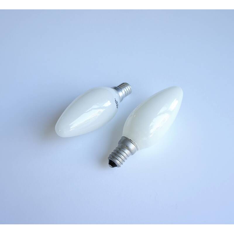 Лампа свещ бяла с цокъл E14 220V 25W/40W