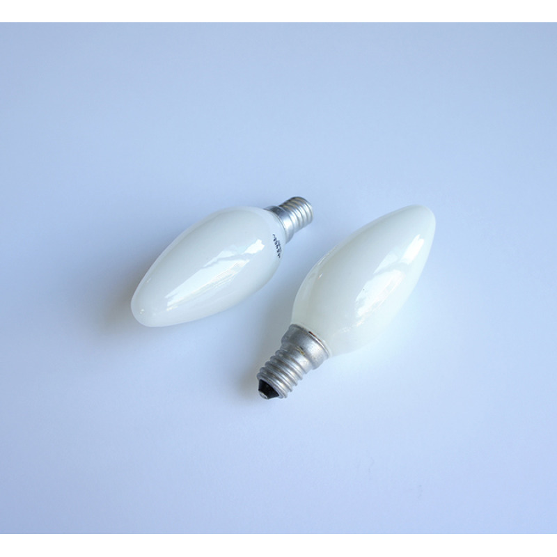 Лампа свещ бяла с цокъл E14 220V 25W/40W