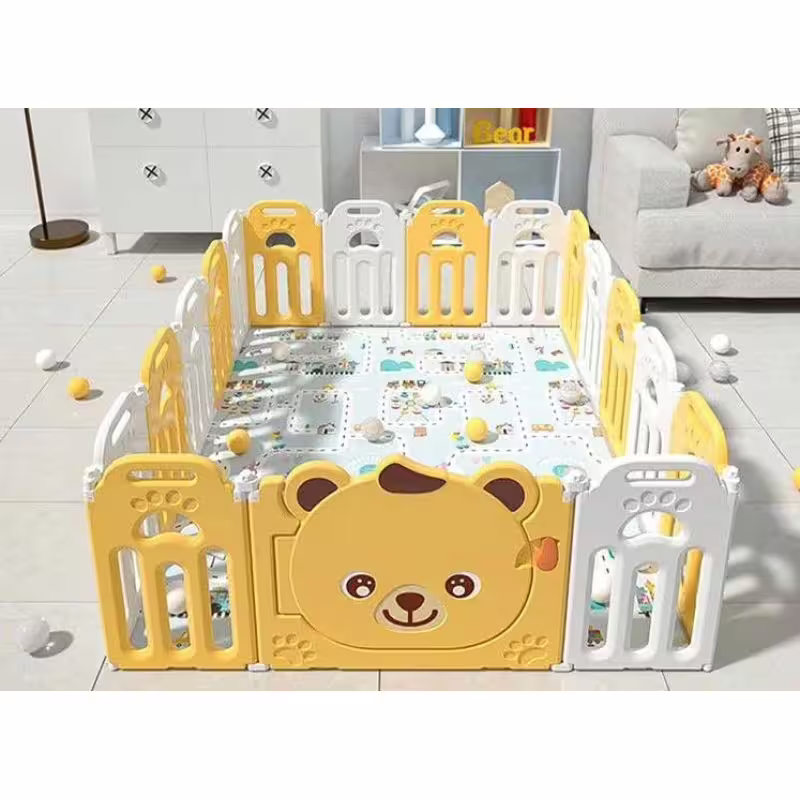 Сгъваема бебешка ограда за безопасна игра - Мече в жълт цвят