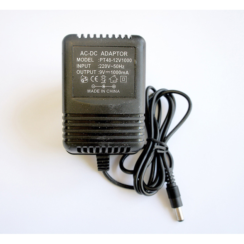 Мрежов адаптер нестабилизиран с букса 5,5х2,1 9V 1A 9W