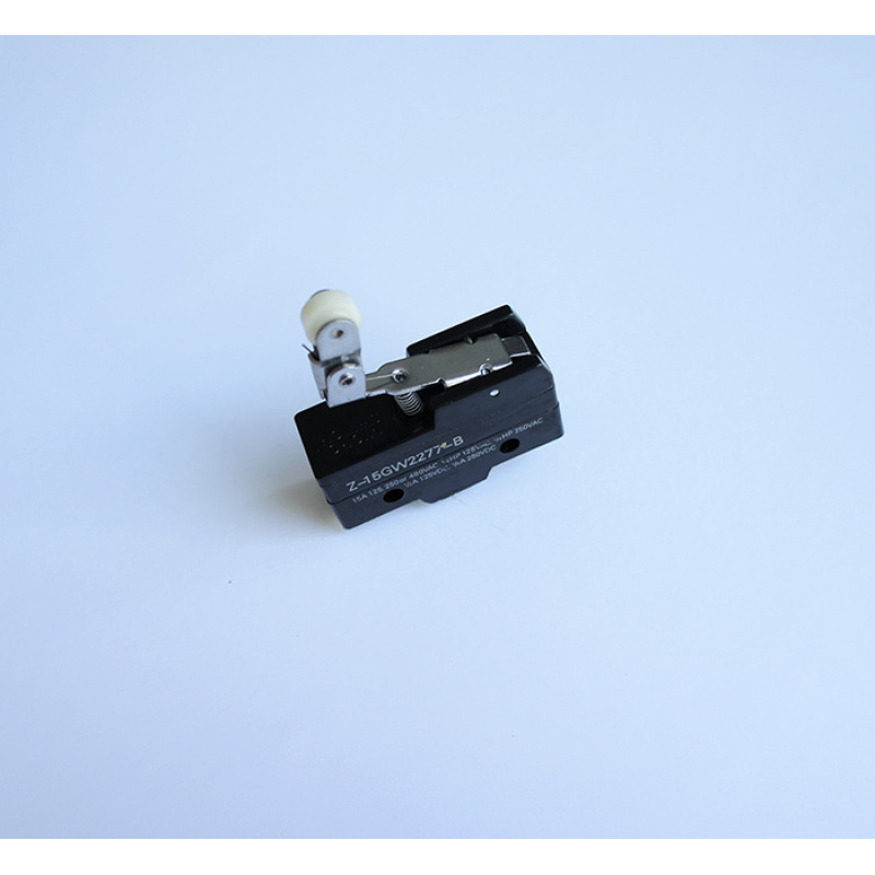 Ключ Z-15GW2277-B незадържащ с рамо 30mm и ролка НО черен 480V 15A