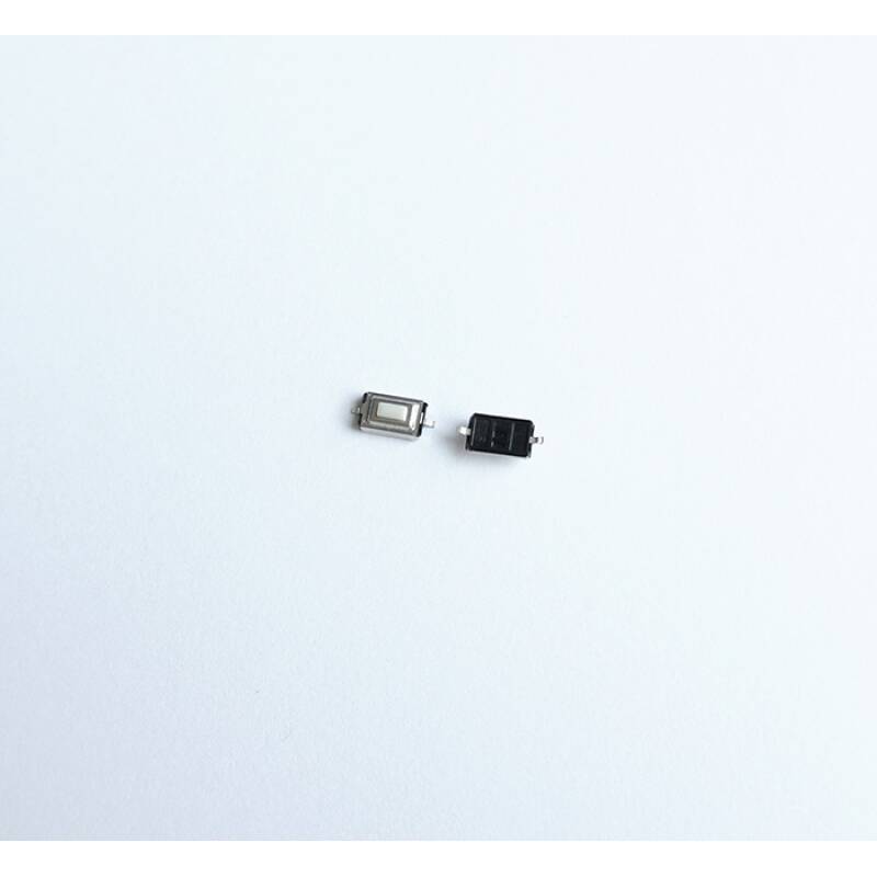 Малък, микро бутон 2pin 4,5x2x3mm незадържащ НО бял 12V 0,05A H=1mm