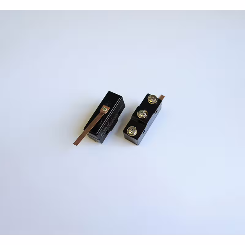 Ключ Z-15GL-B незадържащ с рамо 50mm НО черен 480V 15A