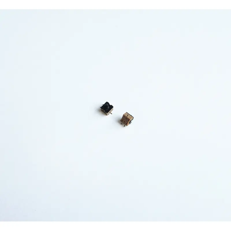 Малък бутон 3pin 3,5x3,5x2mm незадържащ НО черен H=1mm