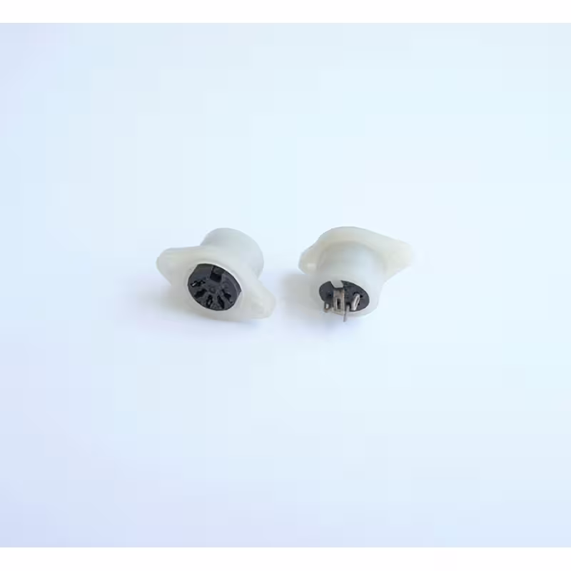 Букса гнездо за панелен монтаж C3 3-ка(ж)