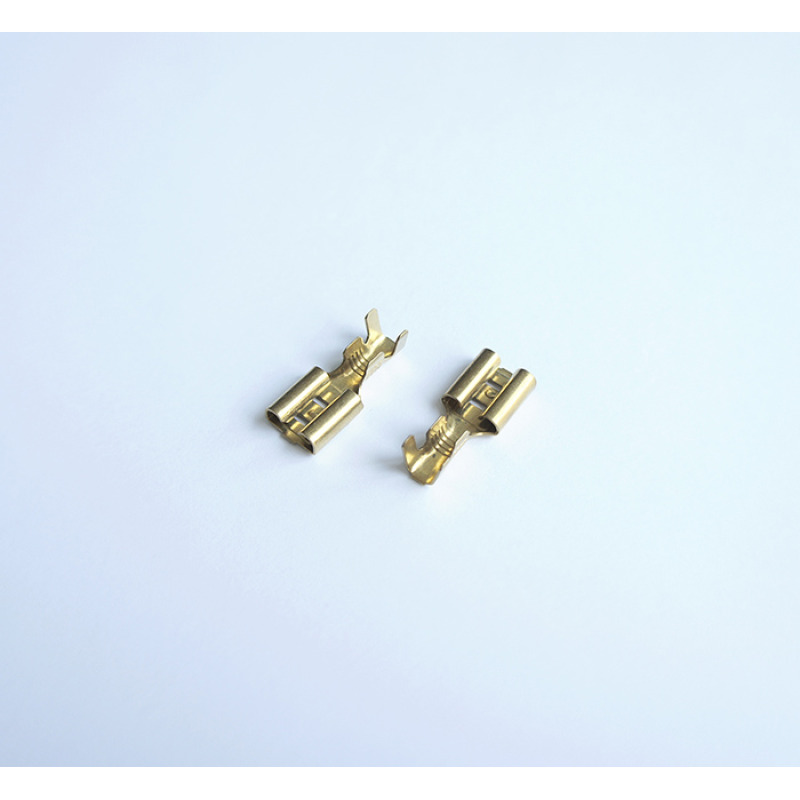 Кабелна обувка голяма женска за камион метална 10mm/2,5mm2