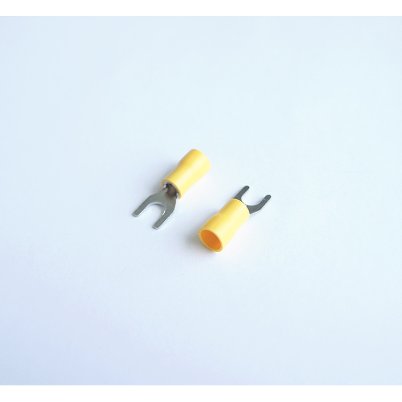 Кабелно ухо тип вилка с изолация жълто 5mm/4mm2