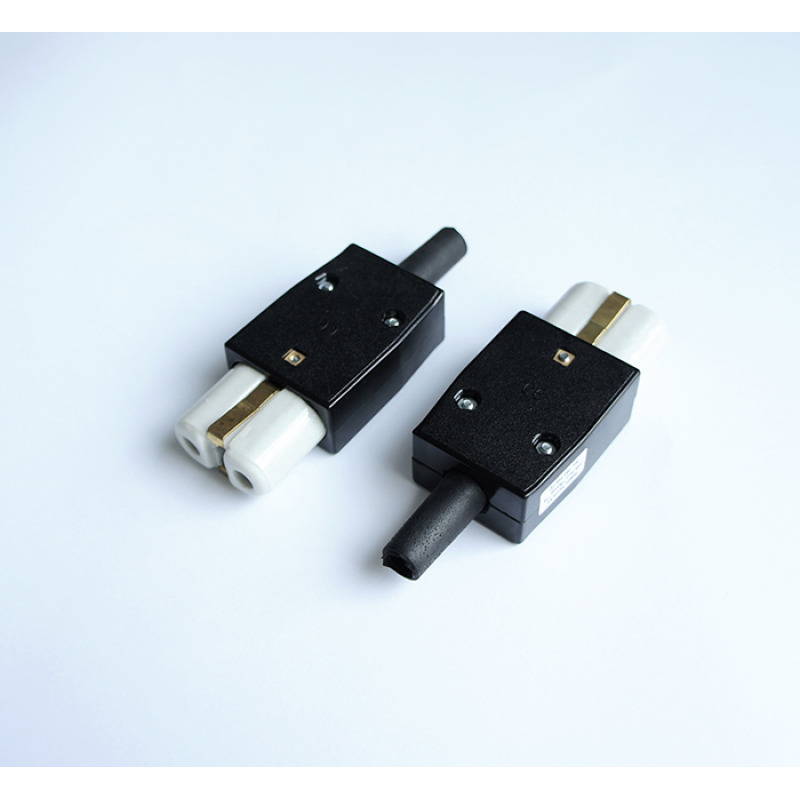 Български щекер за скара 220V 10A