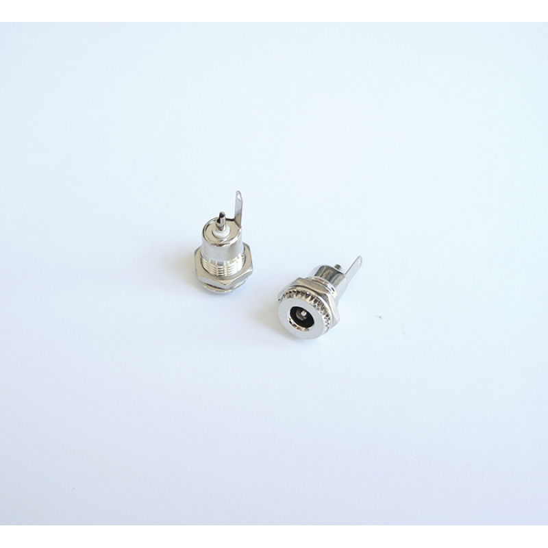 Букса захранваща за панелен монтаж метална 5,5x2,1mm(м)