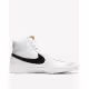 NIKE Blazer Mid 77 Shoes White