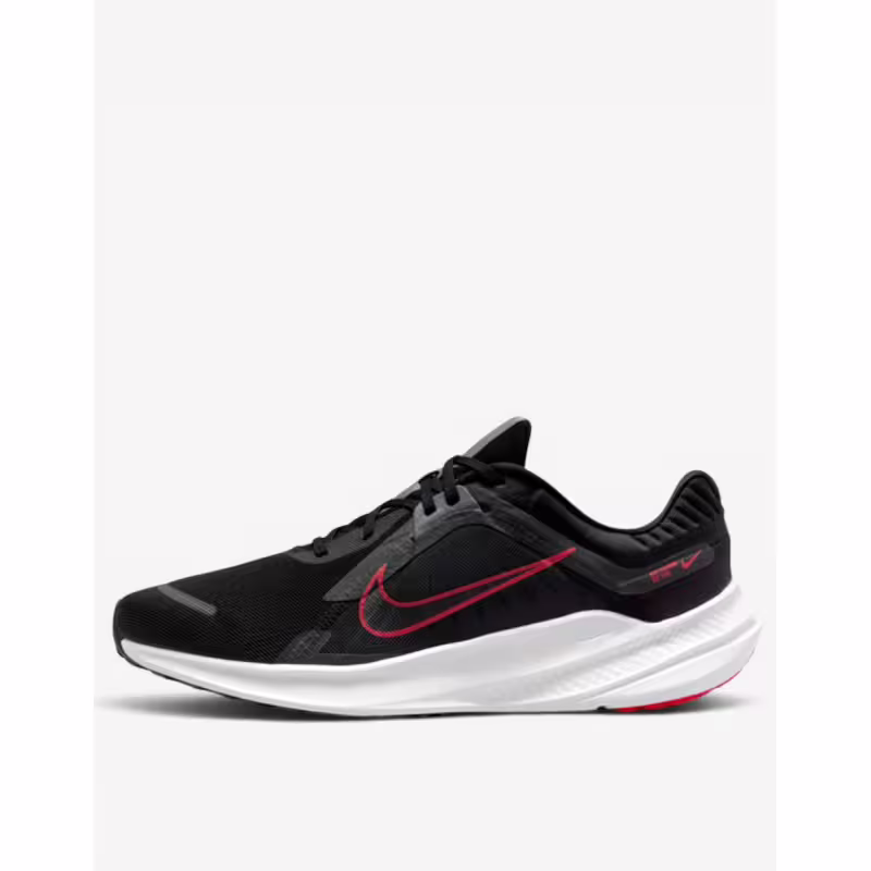 NIKE Quest 5 Black / Smoke Grey