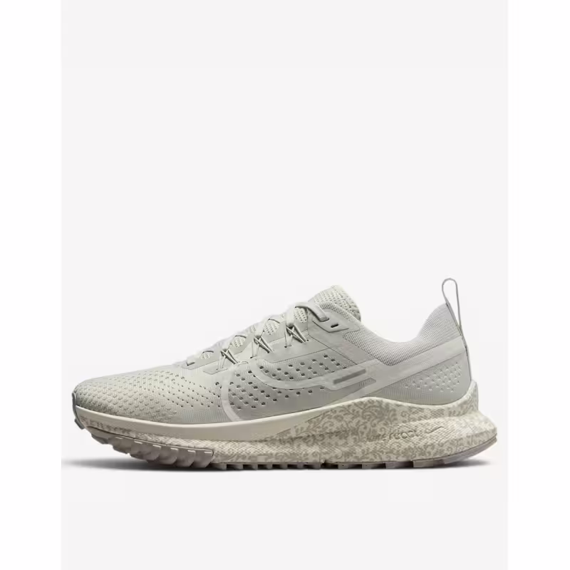 NIKE React Pegasus Trail 4 Give Her Flowers White / Gray