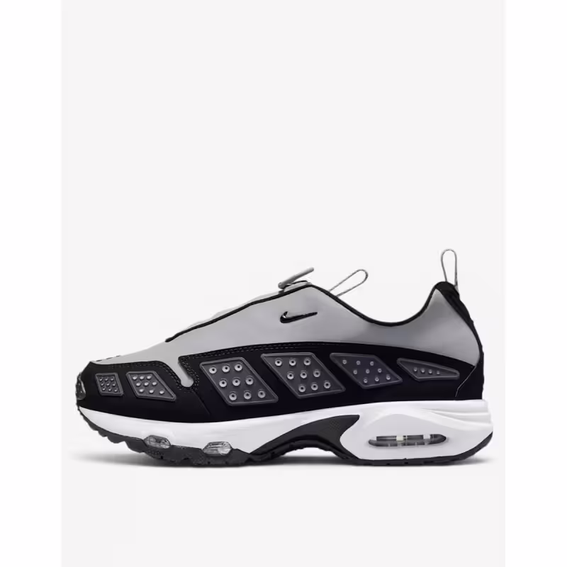 NIKE Women's Air Max SNDR Gray