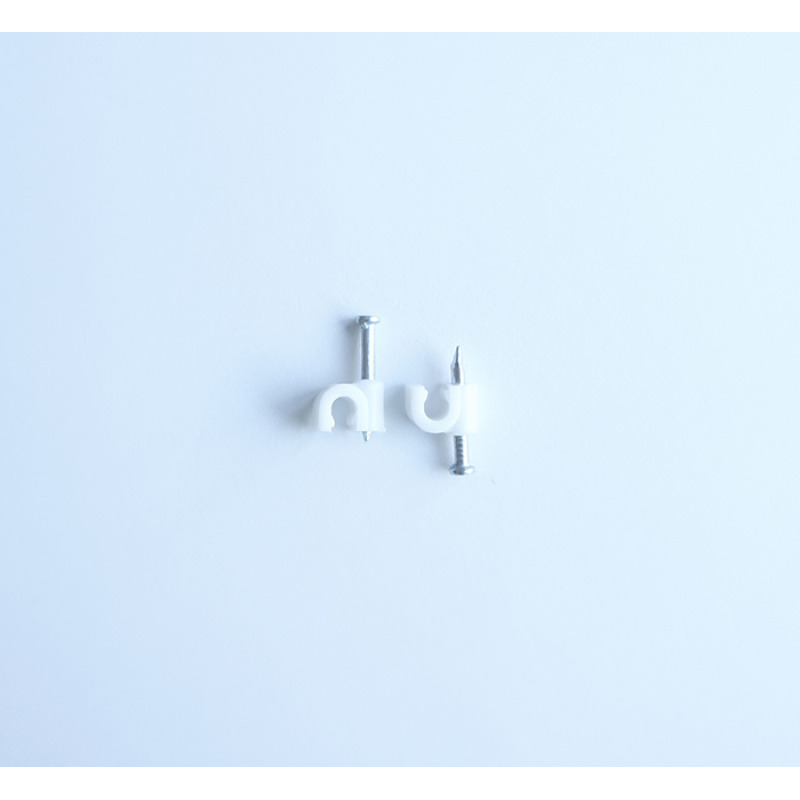 Скоба за кабел Ф4mm с пирон