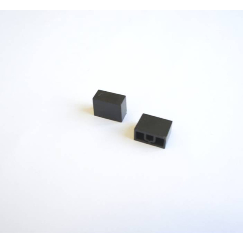 Капачка пластмасова 4x4mm за ключ изостат