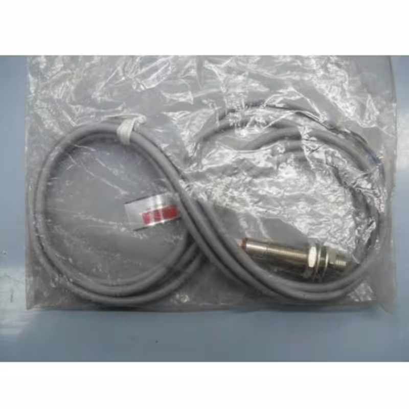 Индуктивен датчик за метал M12x75mm тип NPN, 10-30VDC с обхват до 2mm