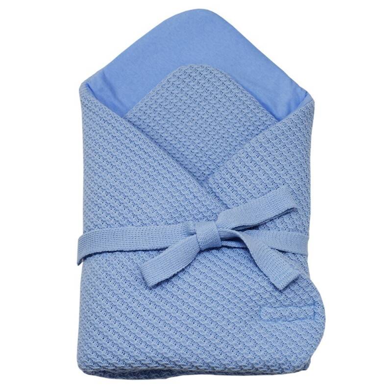 Плетено одеяло за бебета синьо