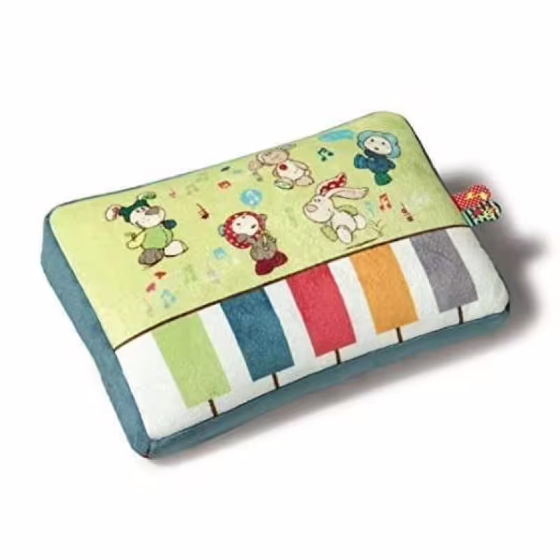 Плюшено музикално пиано